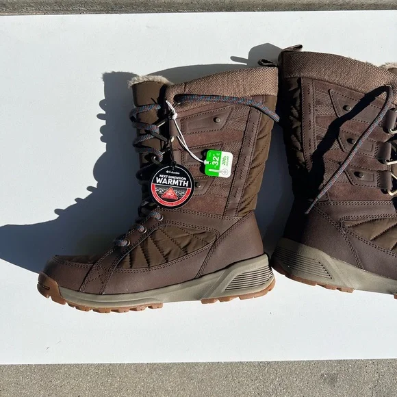 Columbia Women’s Dark Brown Snow Boots - Picture 4 of 8